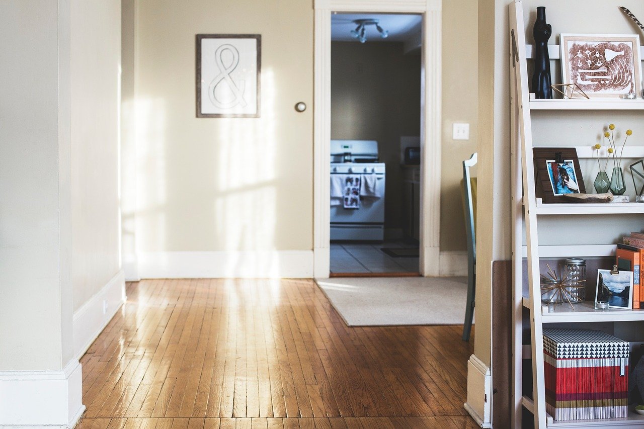Jak zrobić proste i piękne drzwi do sufitu